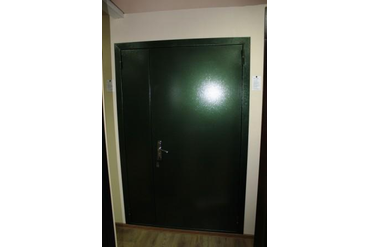 двойная дверь