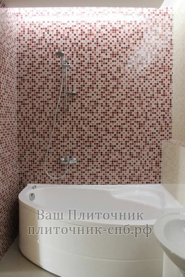 Укладка мозаики на стену