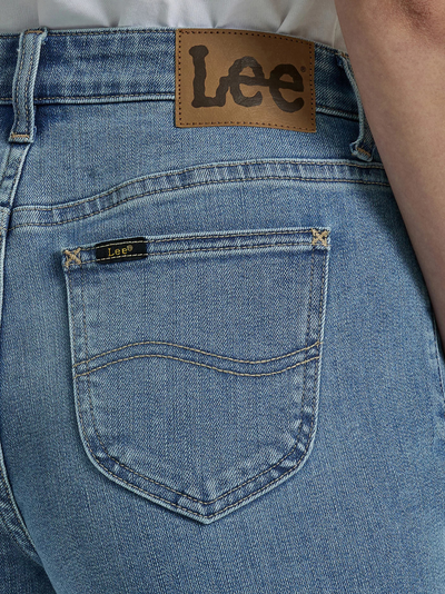 Джинсы Lee® Women's Legendary Regular Straight Jean