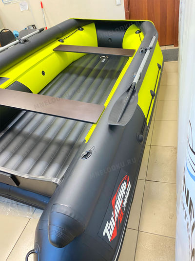 Моторная лодка Таймень NX 3800 НДНД PRO MAX фальшборт желтый/черный справа