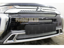 Защита радиатора Mitsubishi Outlander III 2018- (3 части) chrome с камерой и парктроником
