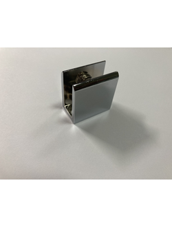 GH-505 PC Полкодержатель к стене 8-10 мм, 28*30 мм