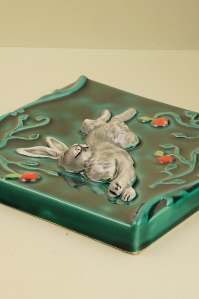 Заяц (керамическая плитка)
