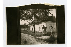 Фотография сделанная на практике 
лето 1954 г. – г. Черкассы  Украина