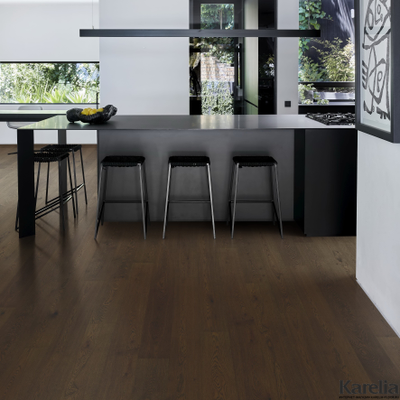 Паркетная доска Karelia Дуб Story Barrel Brown Matt 1-полосная матовый лак 2G с фаской толщина 14 мм 3.0 м2
