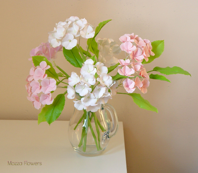 Букет "Бело-розовые гортензии" .