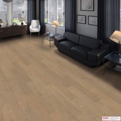Инженерная доска Haro Prestige Дуб Песочно-Серый 540157 в интерьере гостиной