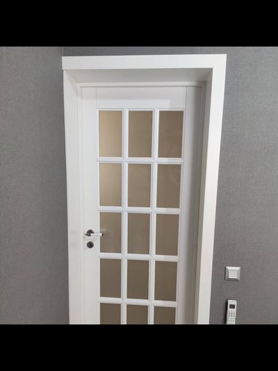 ЙОШКАР-ОЛА. МАССИВ СОСНЫ. КЛАССИКА (АНГЛИЙСКАЯ РЕШЕТКА)  ЭМАЛЬ БЕЛАЯ, ПОЛОТНО ОСТЕКЛЕННОЕ (ФАЛЬШФАЦЕТ)