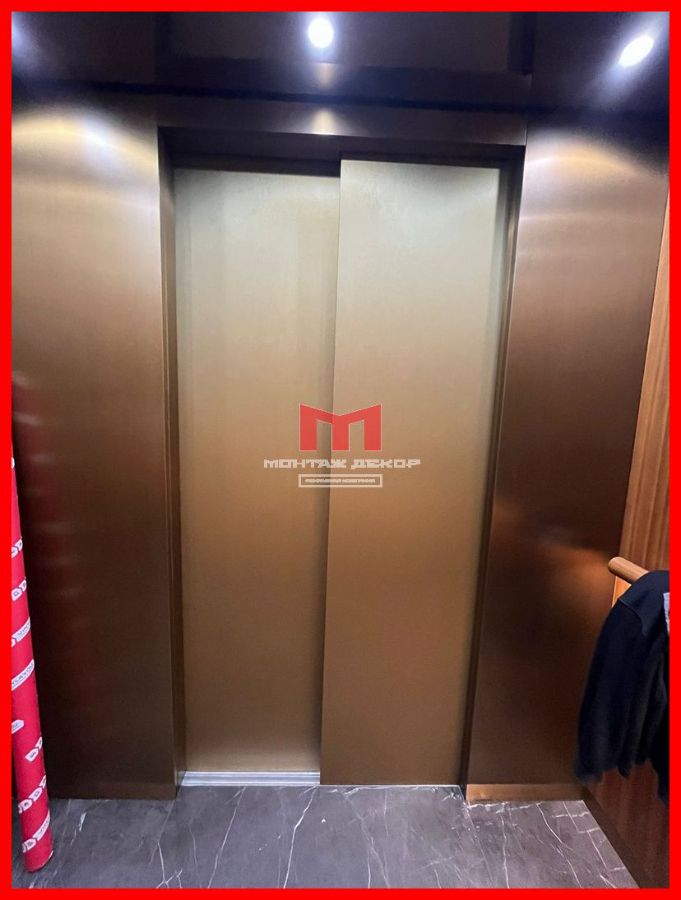Внутренняя отделка створок лифтовой кабины плёнкой