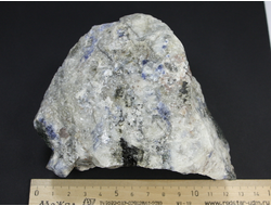 Содалит в породе, необработанный "дикий" образец, Россия (120*110*63 мм, 822 г) №19365