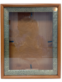 Киот деревянный с басменной рамой для иконы формата 30х40см