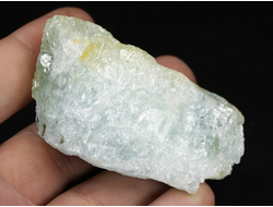 Берилл голубой (Аквамарин), необработанный, дикий образец, Бразилия (60*35*20 мм, 63 г) №37879