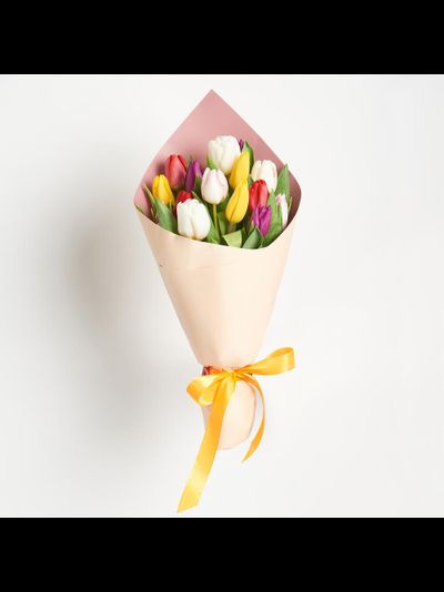 Букет 15 тюльпанов микс