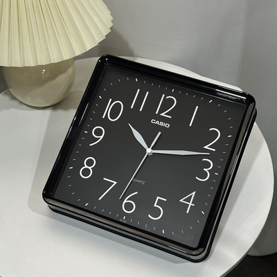 Настенные часы Casio IQ-06-1
