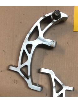 Кулак поворотный Б/У оригинал BRP MX-Z 440 505071395 505071396