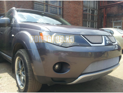 Защита радиатора Mitsubishi Outlander XL 2006-2010 chrome верх