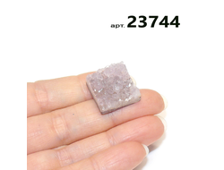 Аметист натуральный (щетка) Россия арт.23744: 5,6г - 19*18*9мм