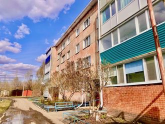 3-к б/у квартира, 58,2 кв.м., ул. Автомобилистов, д.74, 1/4 этаж.