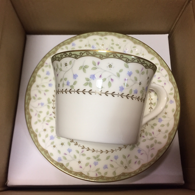 156-7/ Чайный сет: чайный домик, чайная пара, кружка