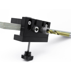 Кондуктор для сверления отверстий в торец и плоскость из алюминия