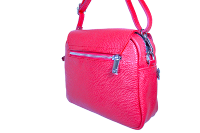 Итальянская кожаная сумка красного цвета