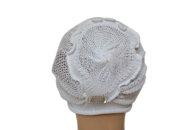 Белая летняя шапка для женщин