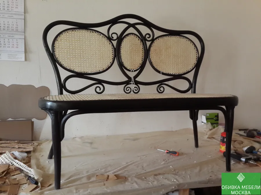 Перевязка венского дивана ротанг
☎ 