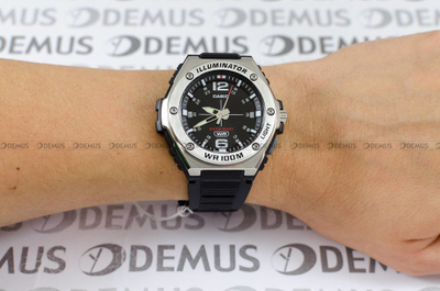 Часы Casio MWA-100H-1A