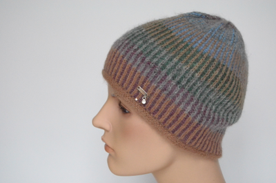 Разноцветная коричневая шапка в полоску Vizio Италия 6520 С