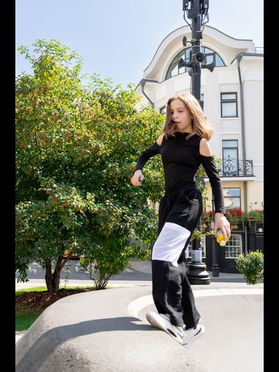 Боди с открытым плечом