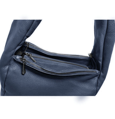 (АРТИКУЛ: 9790) СУМКА-МЕШОК ЖЕНСКАЯ, СРЕДНЕГО РАЗМЕРА, НАТУРАЛЬНАЯ КОЖА, ГРЯЗНО-СИНИЙ, ТРИ ОТДЕЛЕНИЯ НА МОЛНИЯХ, ЧЕРЕЗ ПЛЕЧО