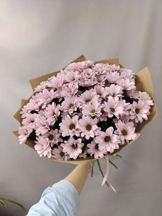 Букет из 5 розовых кустовых хризантем