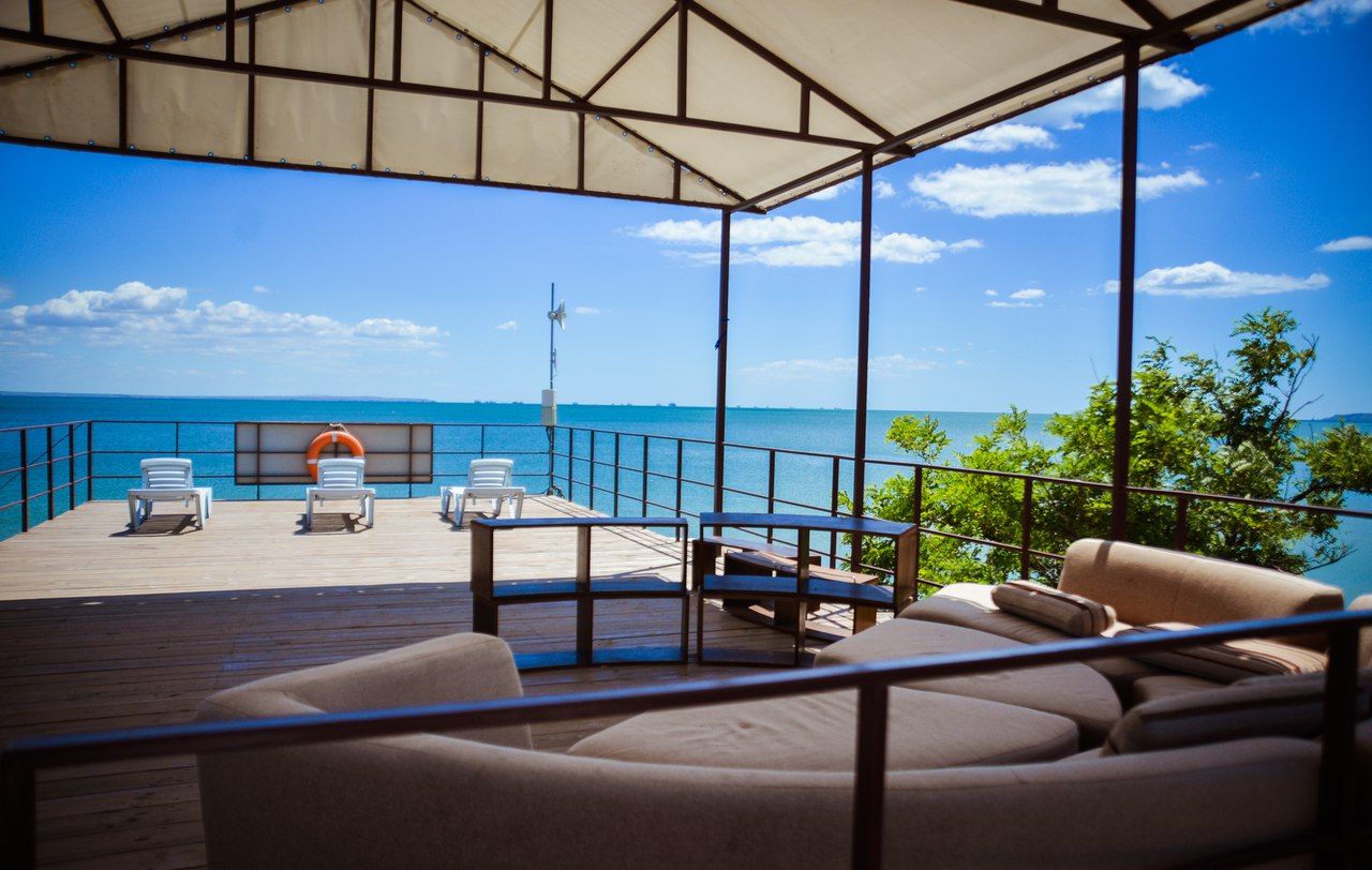 отели крыма керчь. керчь мини отель южный дворик. южный берег керчь гостиница. мечта тея керчь. отель ла грейс керчь.