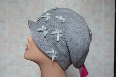 женская кепка Vizio 4876 с бантиками серая