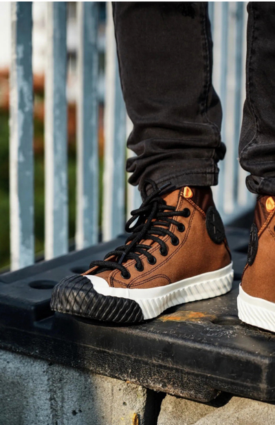 Кожаные кеды Конверс Bosey коричневые высокие 169362C с чем носить фото