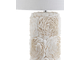 Настольная лампа с основанием из натуральных ракушек и белым абажуром.