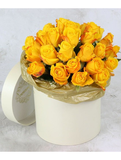 Шляпная коробка 25 желтых роз