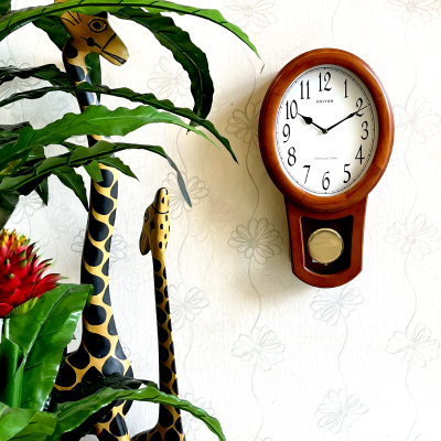 Настенные часы Rhythm CMJ576NR06