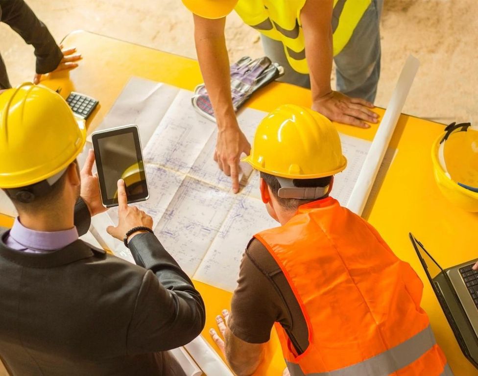 Прайс-лист и цены на услуги по ремонту комнаты и помещений