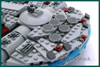 # 7778 «Сокол Тысячелетия» в Среднем Масштабе / Midi–Scale “Millennium Falcon” (2009)