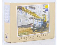 Сборная модель: (AVD Models 1098KIT) Автокран АК-75В (на шасси ЗИЛ-130), 1961 г.