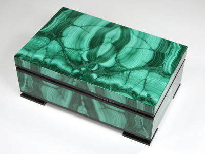 Шкатулка из Малахита с крышкой на шарнирах, ДР Конго (110*70*43 мм, вес: 411 г) №26663