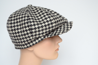 Кепка гусиная лапка Италия