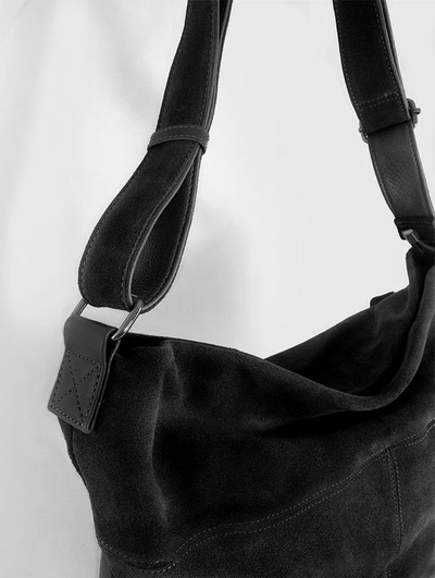 (АРТИКУЛ: 10045/8) СУМКА МЕШОК ЖЕНСКАЯ, БОЛЬШАЯ, НАТУРАЛЬНЫЕ КОЖА/ЗАМША, ЧЕРНАЯ, ШИРОКИЙ РЕМЕНЬ ЧЕРЕЗ ПЛЕЧО