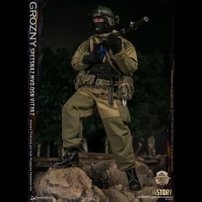 Боец спецназа "Витязь" в Грозном - КОЛЛЕКЦИОННАЯ ФИГУРКА 1/6 SPETSNAZ MVD VV OSN Vityaz GROZNY (78090) - DAMTOYS