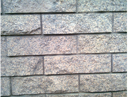 Пиленный гранит