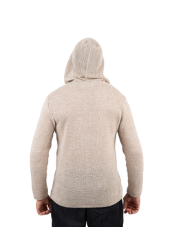 kolchuzka-s-kapushonom