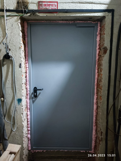 Дверь в электрощитовую противопожарная 2000*1000  EI 60  с доставкой и установкой в Москве и Московской области "Под ключ"