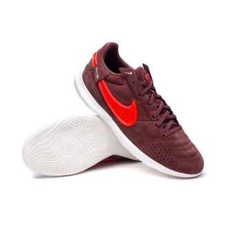 NIKE STREETGATO 5indoor.ru