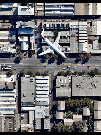 Купить греющую картину с фото самолета после взлета